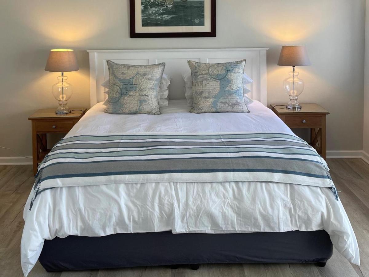 Thesen View - Exquisite Views With Bikes & Canoe Apartment *