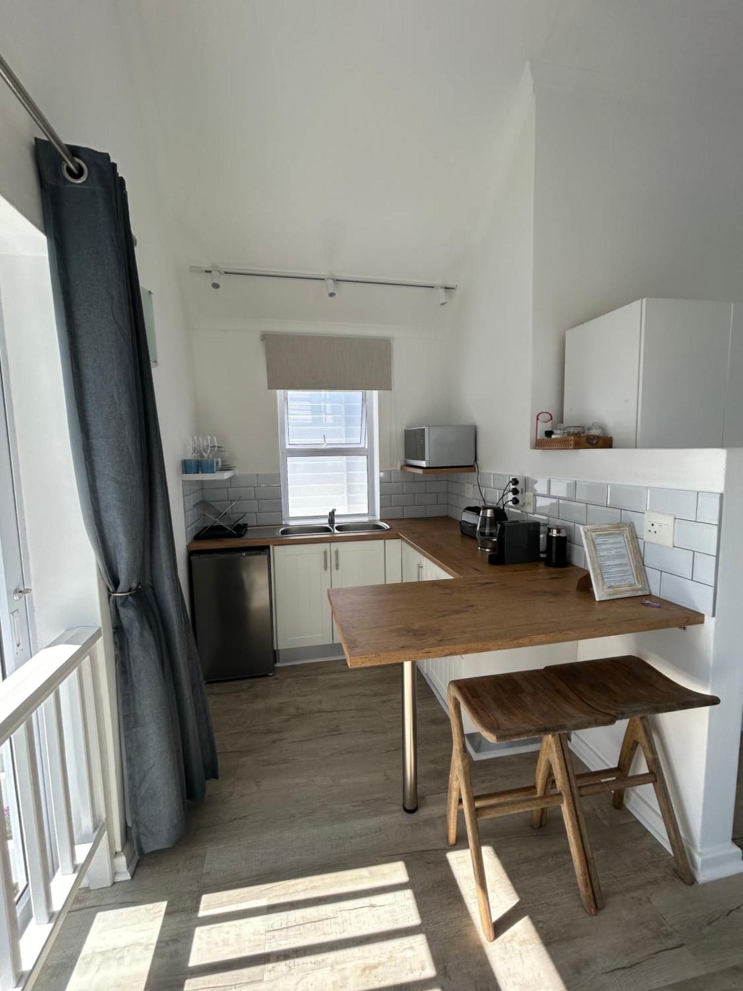 Thesen View - Exquisite Views With Bikes & Canoe Apartment *