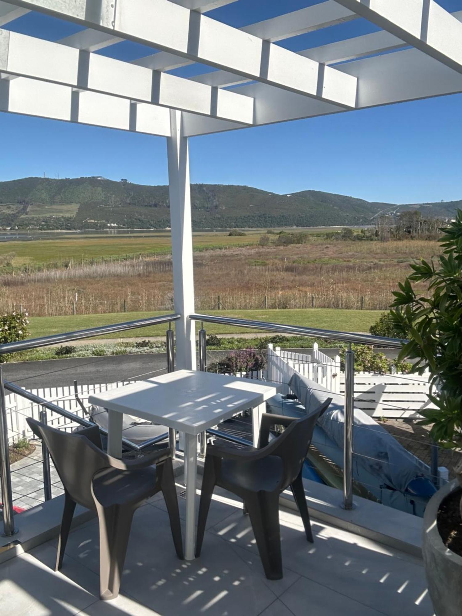 Thesen View - Exquisite Views With Bikes & Canoe *