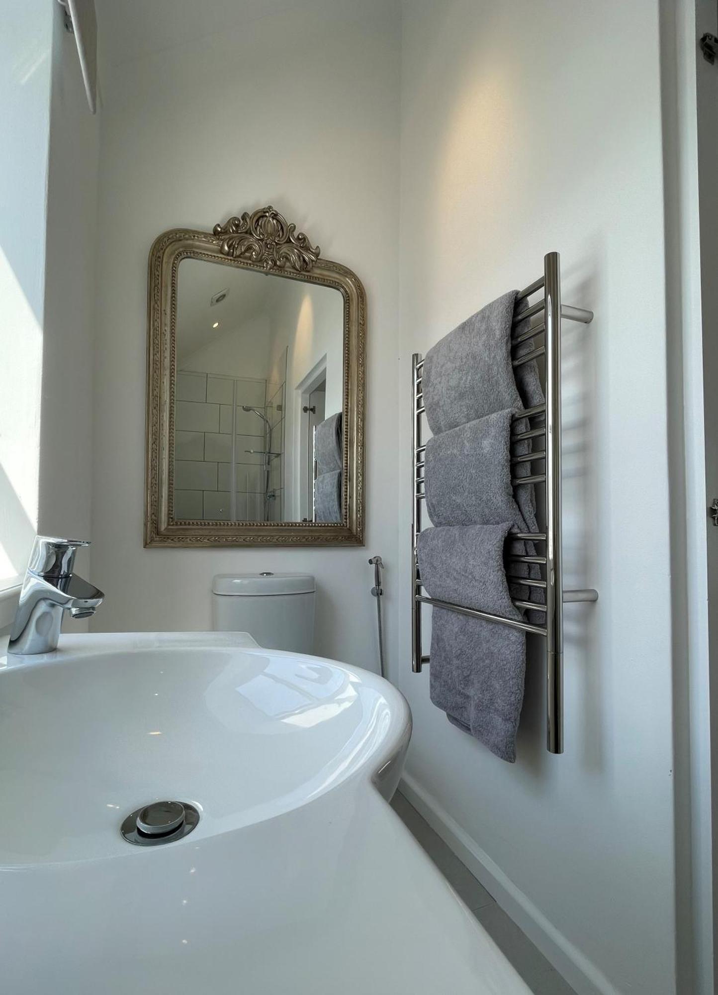 Thesen View - Exquisite Views With Bikes & Canoe Apartment Knysna